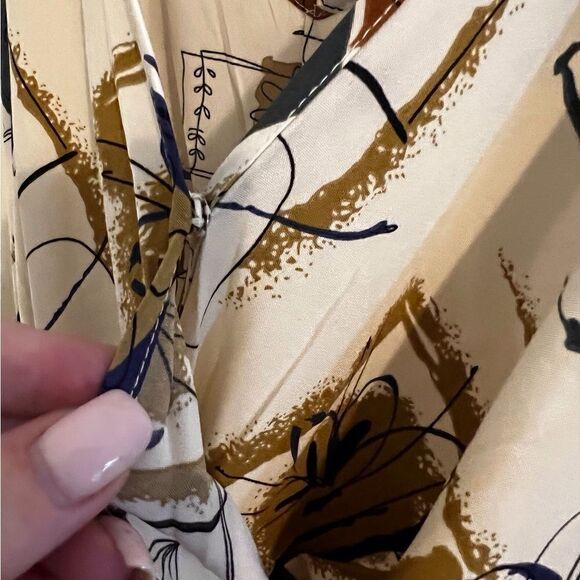 NWOT sleeveless jumpsuit. - Picture 8 of 8